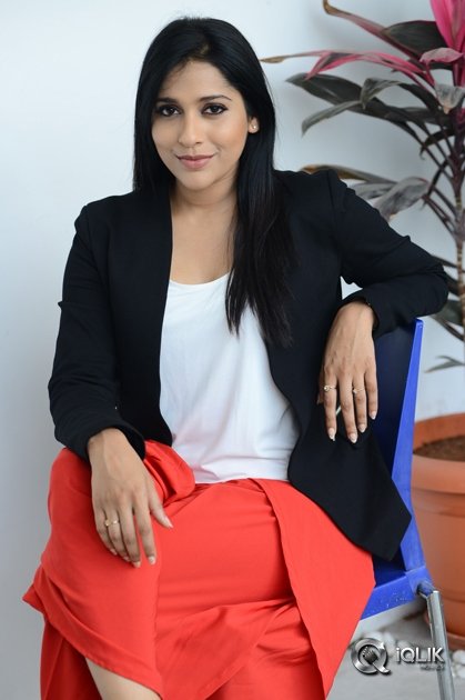 Rashmi-Gautam-Interview-About-Next-Nuvve-Movie